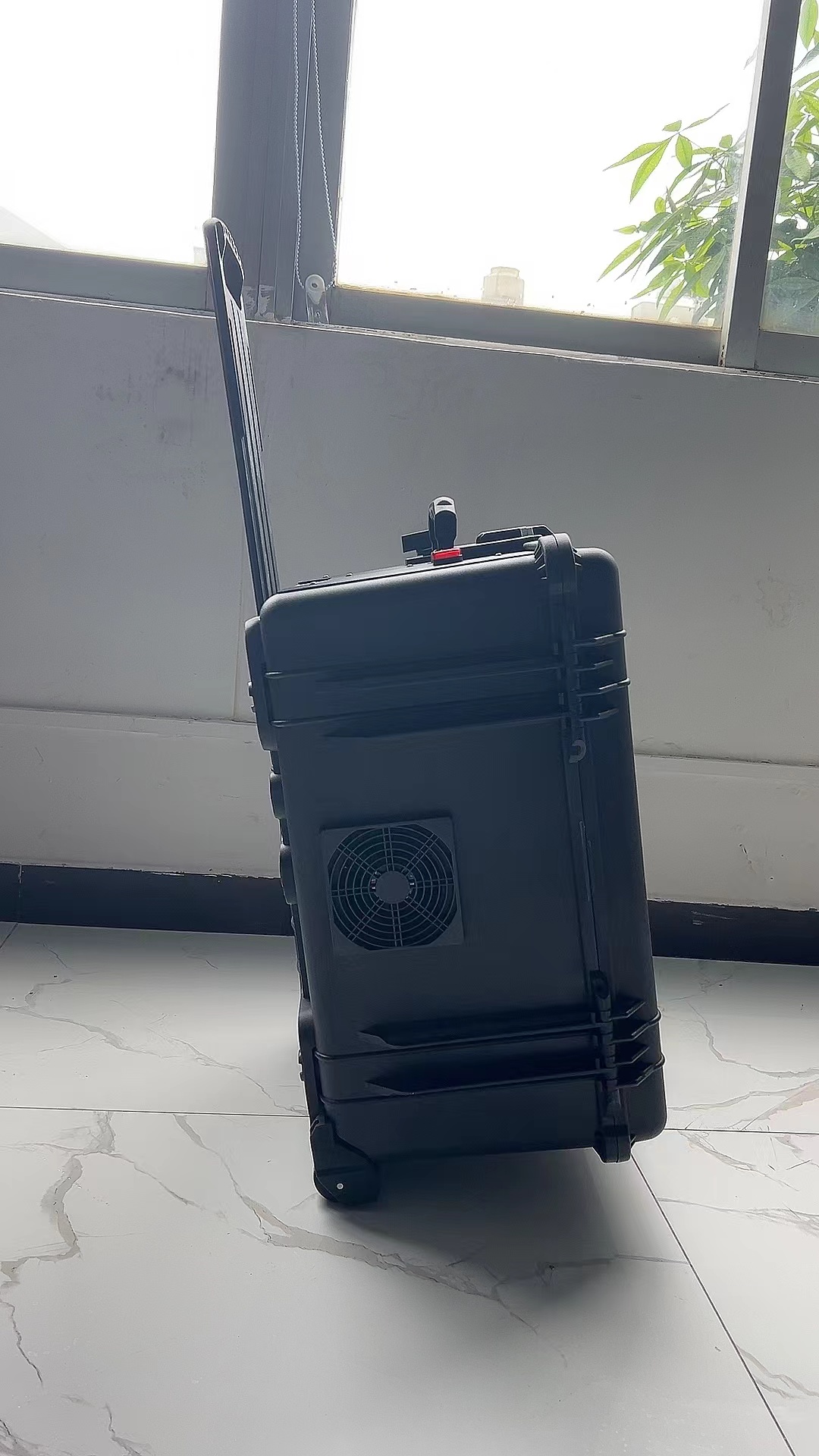 南坤镇手拉箱型移动通信干扰器